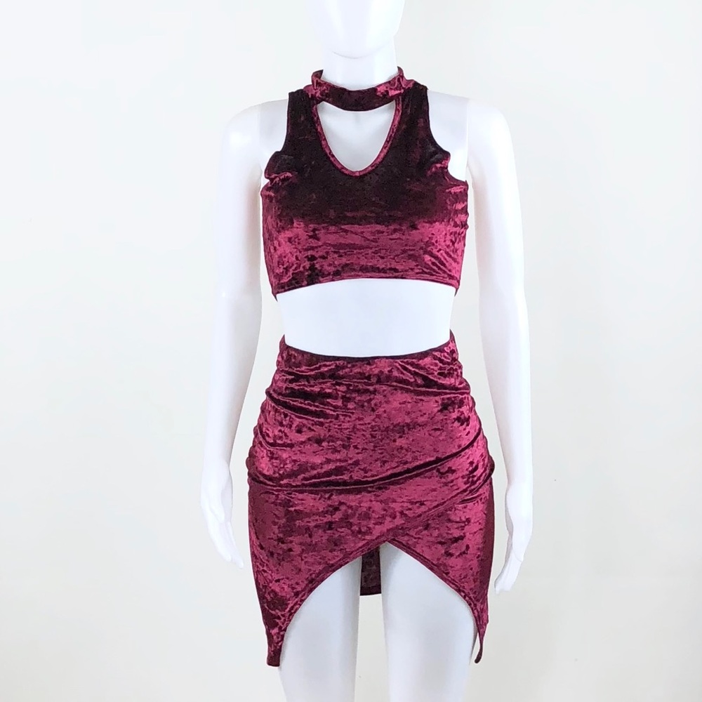 Cutout Choker Crop Top & Wrap Skirt Set - Picture 11 of 16